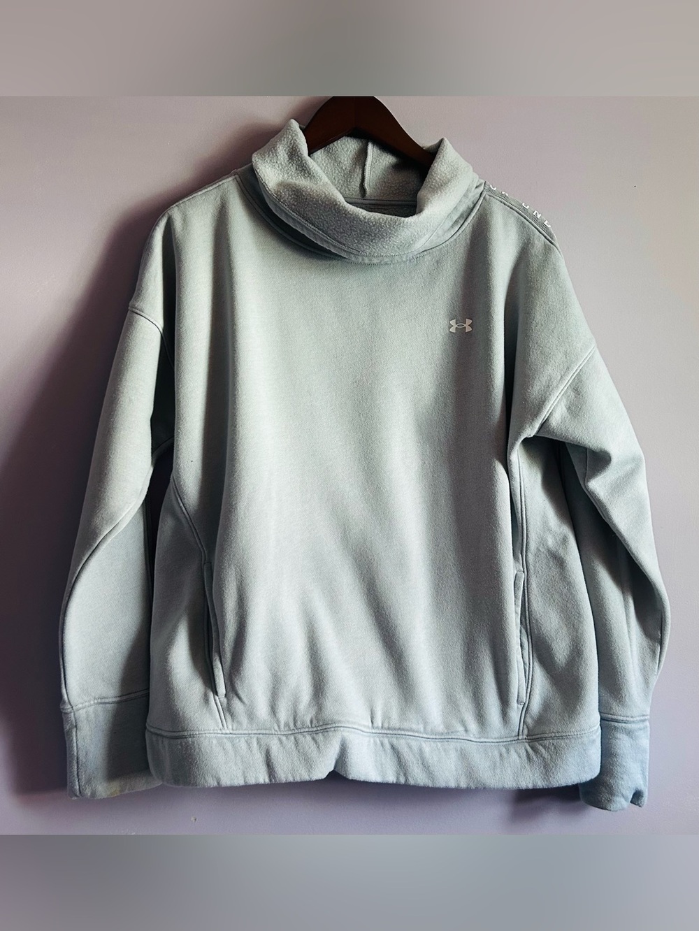 Under Armour Gray Taped Fleece Cowl Neck Pullover Sweatshirt Size Large